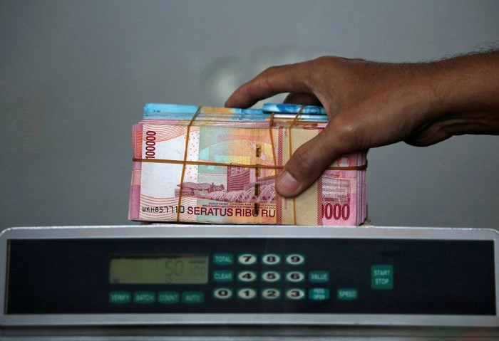 财经时评：经济基本面良好的印尼，其货币为何一跌再跌？（下）