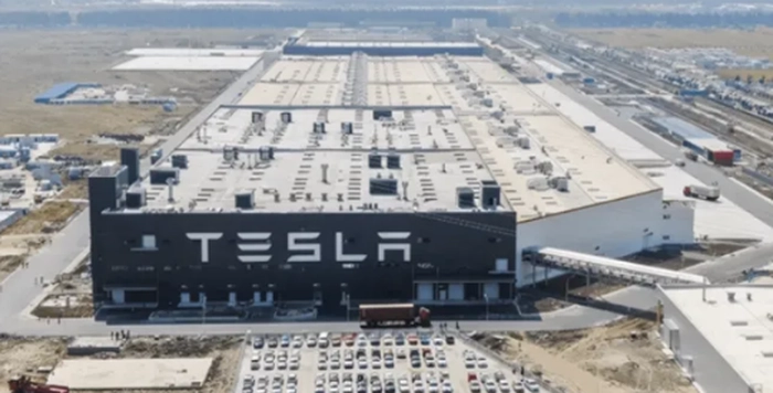 特斯拉,患上了“巨人症”? 特斯拉,患上了“巨人症”?