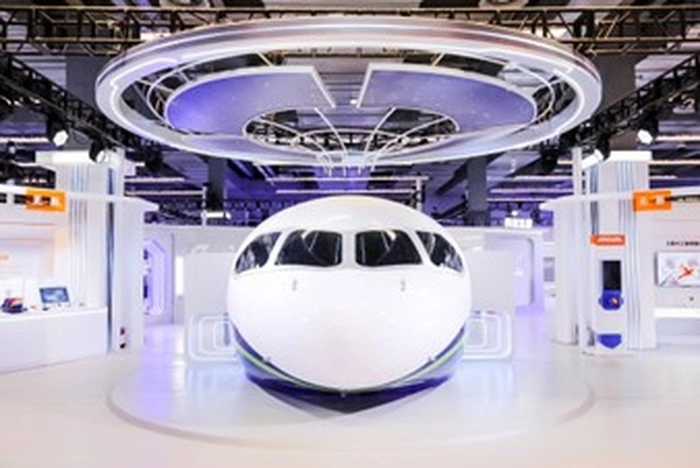 云栖大会展出多款创新终端 笔记本机皇、AR眼镜均搭载无影架构 云栖大会展出多款创新终端 笔记本机皇、AR眼镜均搭载无影架构