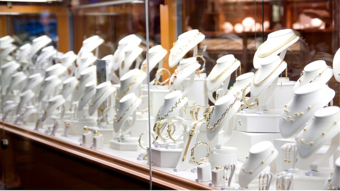 六福集团店铺继续下沉,分析师称其有强大销售网络 六福集团店铺继续下沉,分析师称其有强大销售网络