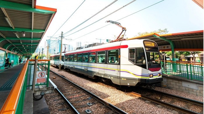 港铁上半年亏损近7亿元,分析师称国际业务表现依然亮眼 港铁上半年亏损近7亿元,分析师称国际业务表现依然亮眼