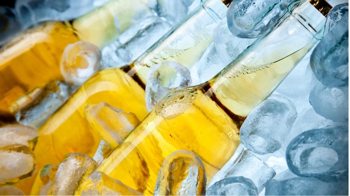 青岛啤酒在高端市场建立优势,分析师称利好消息已出现 青岛啤酒在高端市场建立优势,分析师称利好消息已出现