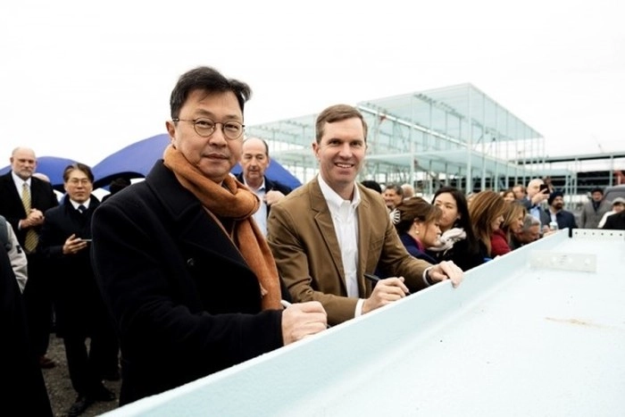 韩国SK on 和美国福特合资的 Blue Oval SK 开始建设美国最大的电池厂 韩国SK on 和美国福特合资的 Blue Oval SK 开始建设美国最大的电池厂