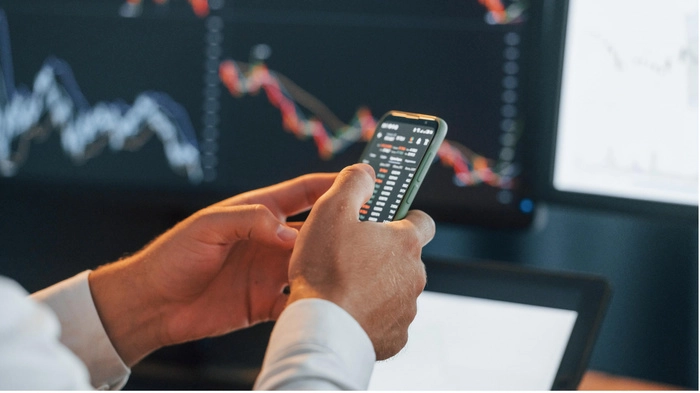 V.F.公司股价暴跌,分析师称CEO离职留下诸多问题 V.F.公司股价暴跌,分析师称CEO离职留下诸多问题