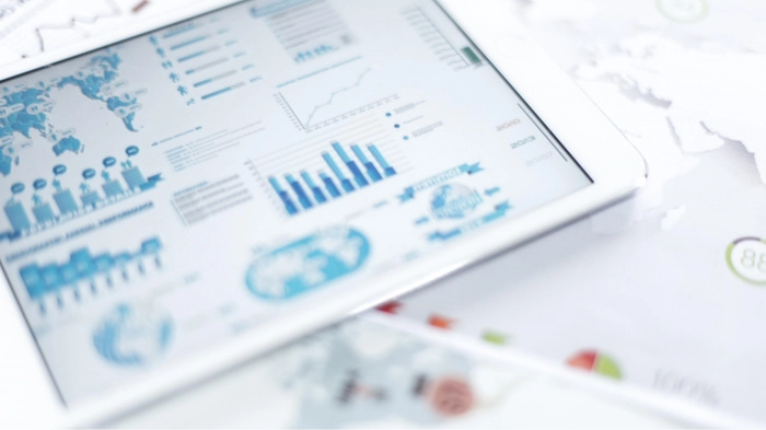 卡特彼勒股价创下新高,分析师称受益于稳健的财务状况 卡特彼勒股价创下新高,分析师称受益于稳健的财务状况