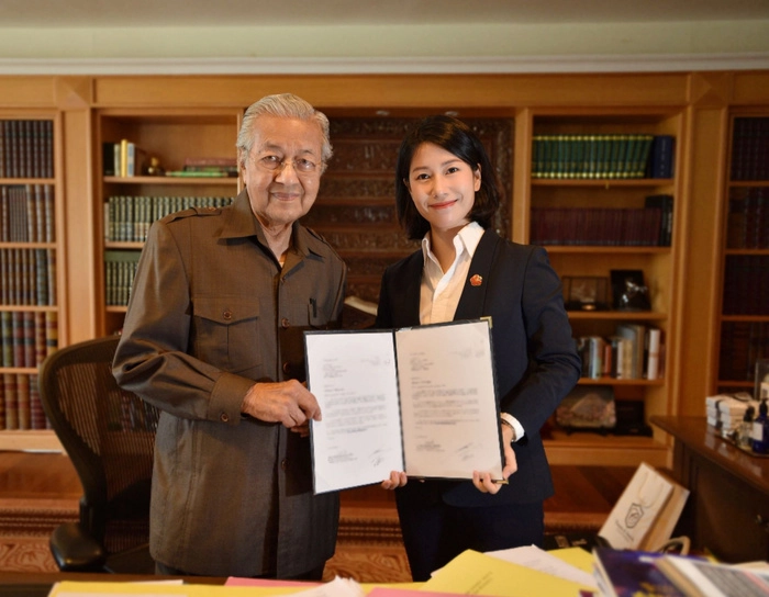 马哈蒂尔:中国现在是我们学习的榜样 马哈蒂尔:中国现在是我们学习的榜样