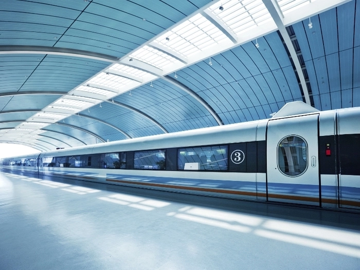 印尼部长保证将继续监督雅隆铁路项目 印尼部长保证将继续监督雅隆铁路项目