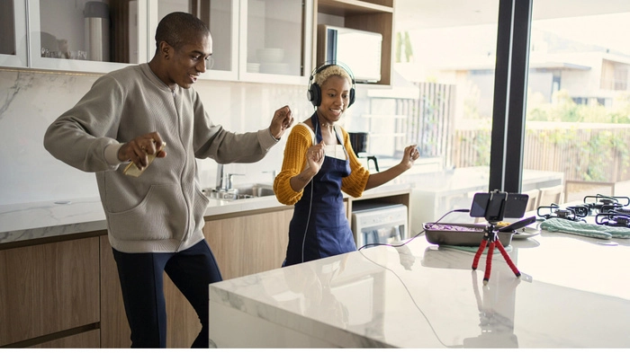 【机构股评】快手预计今年收入达1060亿元人民币 【机构股评】快手预计今年收入达1060亿元人民币