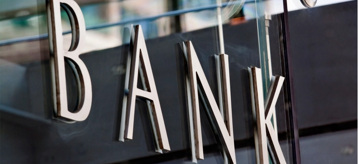 【机构股评】第一共和银行被列入下调观察名单 【机构股评】第一共和银行被列入下调观察名单