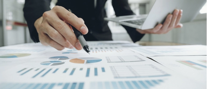 金融服务巨头嘉信受硅谷银行波及,分析师称其也有流动性问题 金融服务巨头嘉信受硅谷银行波及,分析师称其也有流动性问题