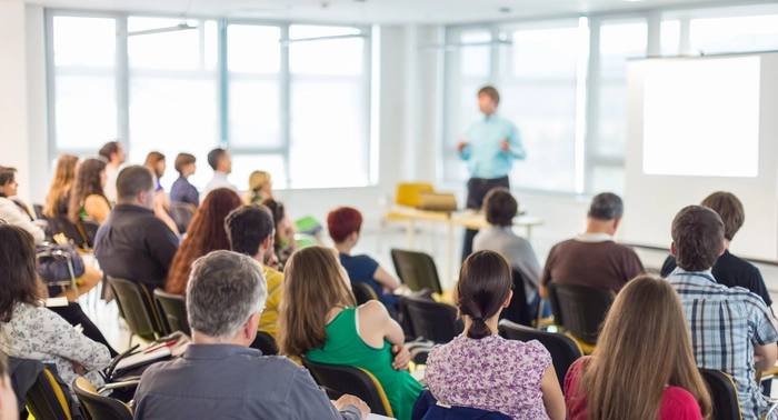 新东方核心教育业务反弹,分析师称直播电商业务正失去动力 新东方核心教育业务反弹,分析师称直播电商业务正失去动力