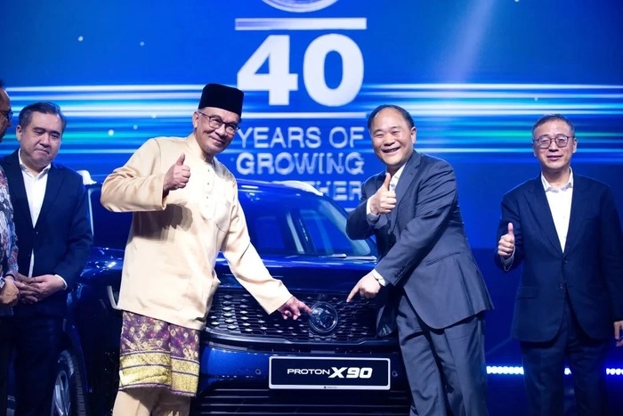 马来西亚总理：期待更多中国企业投资汽车领域