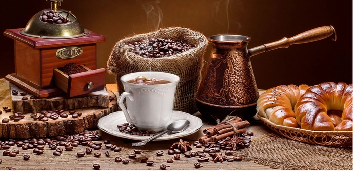 瑞幸一季度总净收入同比增长85%,分析师称星巴克已远非敌手 瑞幸一季度总净收入同比增长85%,分析师称星巴克已远非敌手