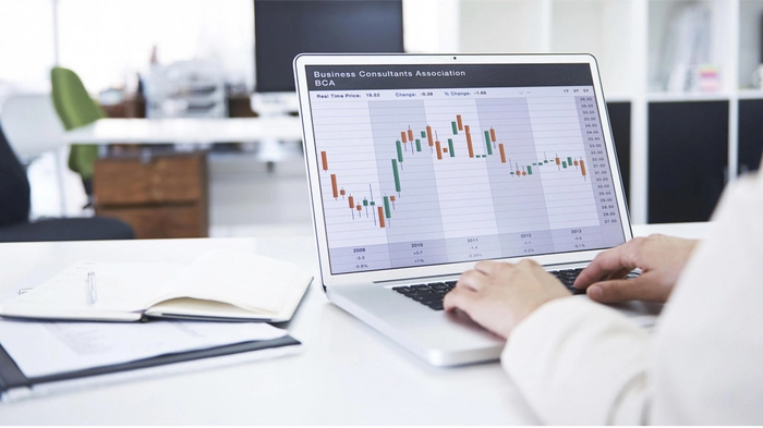 嘉信理财市值已缩水逾42%,分析师称还面临存款外流的挑战 嘉信理财市值已缩水逾42%,分析师称还面临存款外流的挑战