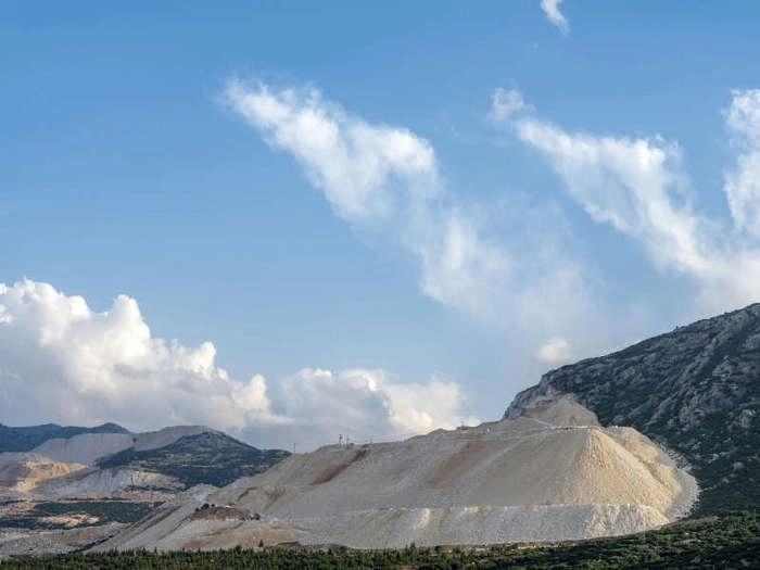 【RCEP财讯】印尼着力发展电动汽车产业,镍需求不断增长 【RCEP财讯】印尼着力发展电动汽车产业,镍需求不断增长