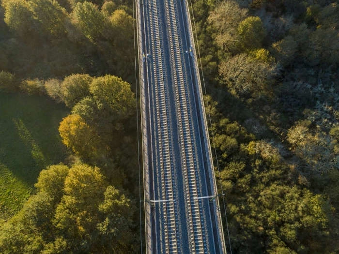 【RCEP财讯】马来西亚隆新高铁项目重启,5家公司竞逐工程承包权 【RCEP财讯】马来西亚隆新高铁项目重启,5家公司竞逐工程承包权