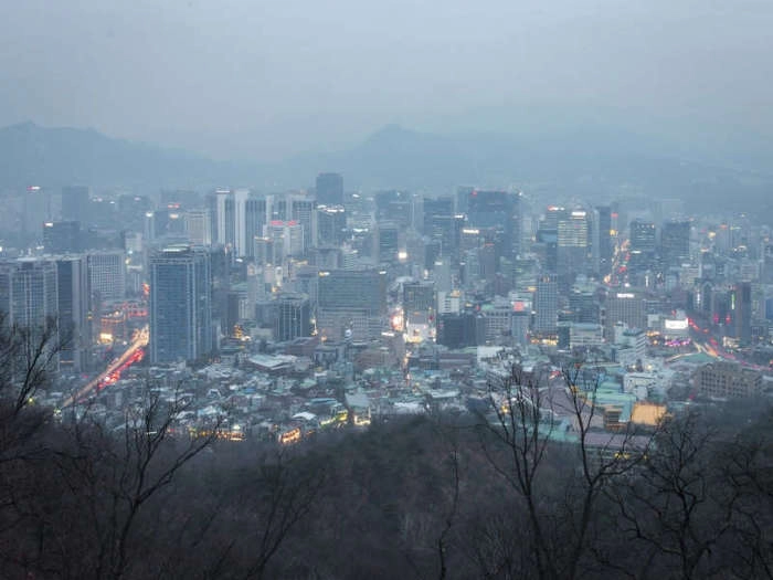 【RCEP财讯】韩国央行下调2024年经济增长预期至2.1% 【RCEP财讯】韩国央行下调2024年经济增长预期至2.1%