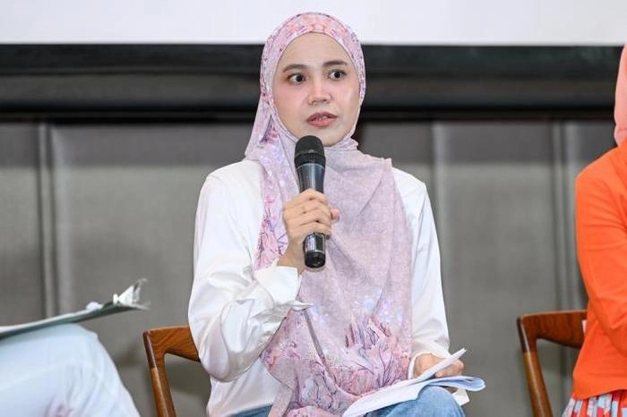 9403532.jpg 9403532.jpg