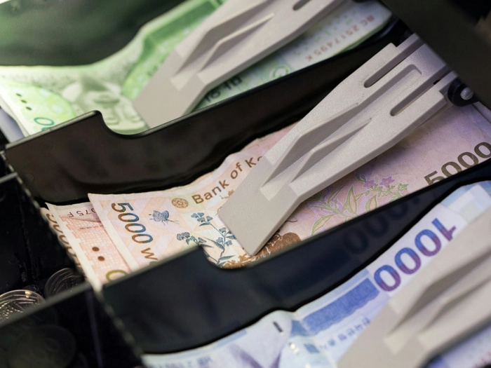 【RCEP财讯】韩国央行预测下半年私人消费回升,名义工资上涨助推消费 【RCEP财讯】韩国央行预测下半年私人消费回升,名义工资上涨助推消费