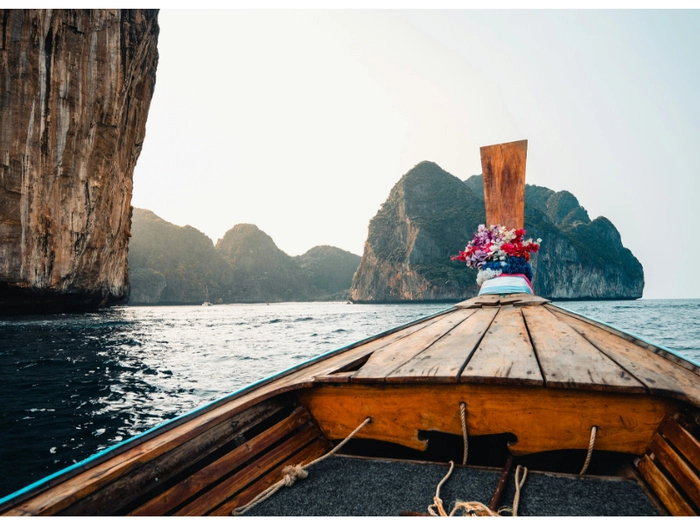 【RCEP财讯】泰国推出本土AI助手,推动旅游业数字化转型 【RCEP财讯】泰国推出本土AI助手,推动旅游业数字化转型