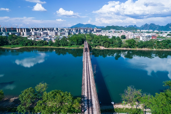 越南国会通过老街-河内-海防铁路投资计划 总投资超80亿美元 越南国会通过老街-河内-海防铁路投资计划 总投资超80亿美元