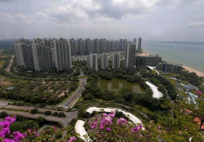 碧桂园拟以5000万美元出售森林城市60%股权予杨惠妍家族,加速境外债务重组 碧桂园拟以5000万美元出售森林城市60%股权予杨惠妍家族,加速境外债务重组