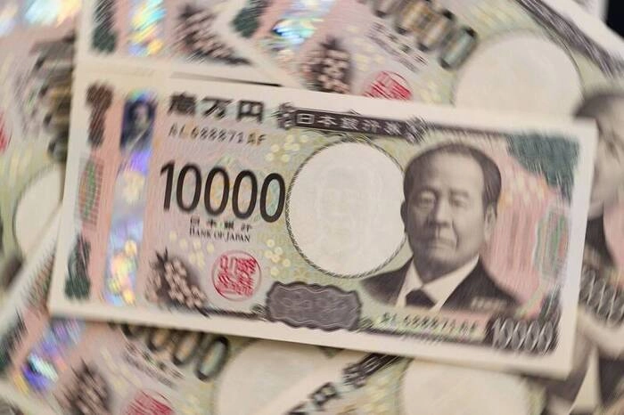 美元稳居全球储备货币之首,日元跌出榜单 美元稳居全球储备货币之首,日元跌出榜单