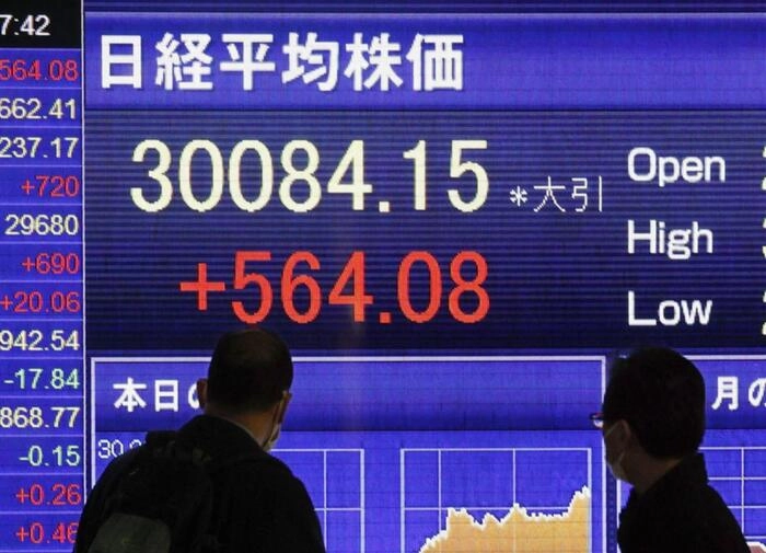 日本股市创新高：日经225指数首次突破5万点关口