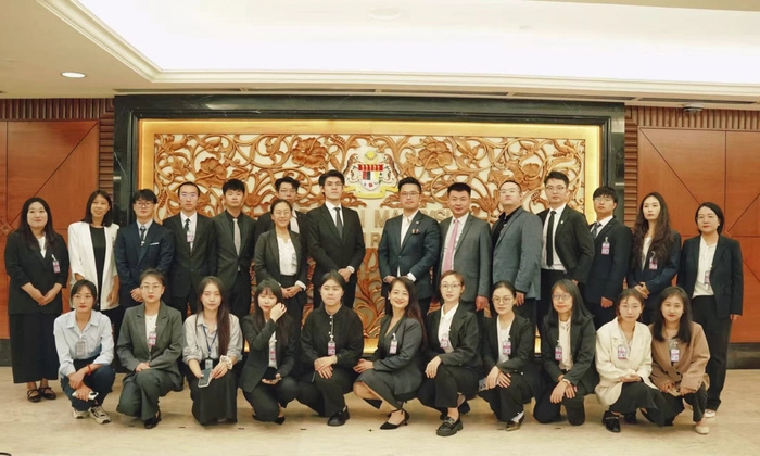 中马博士代表团走进马来西亚国会 深化人才与产业合作 中马博士代表团走进马来西亚国会 深化人才与产业合作