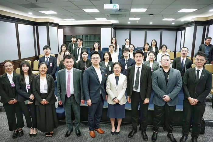 中马博士代表团走进马来西亚国会 深化人才与产业合作 中马博士代表团走进马来西亚国会 深化人才与产业合作