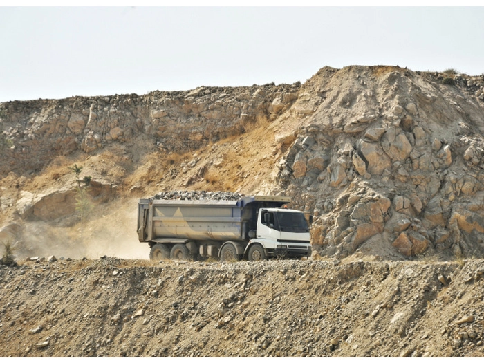 印尼将于2026年开征煤炭出口税 料增收20万亿盾 印尼将于2026年开征煤炭出口税 料增收20万亿盾