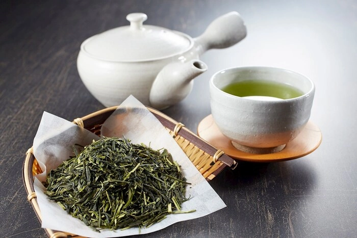 日本茶出口71年来首破1万吨 受抹茶热潮与日圆贬值推动 日本茶出口71年来首破1万吨 受抹茶热潮与日圆贬值推动