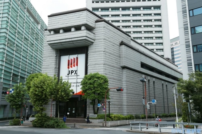 日本国债遭遇大幅抛售 日本国债遭遇大幅抛售