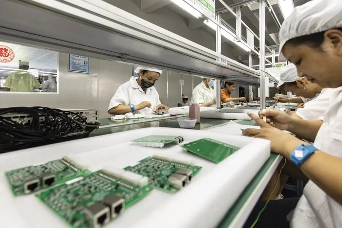 新加坡医药与电子制造推动第四季增长，全年经济增速创疫情后新高