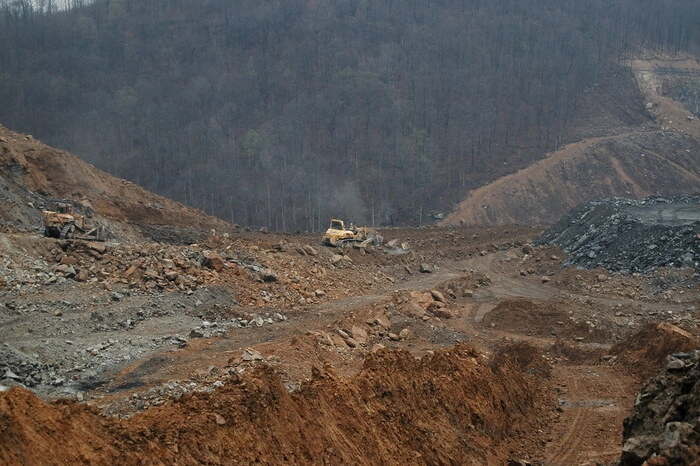 韩国加强与中国合作 确保关键矿产供应链稳定 韩国加强与中国合作 确保关键矿产供应链稳定