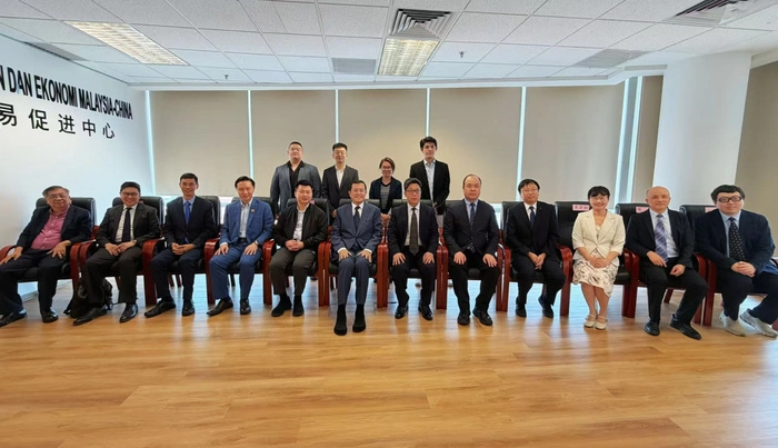 中马智库机构在吉隆坡举行交流座谈 探讨区域研究与合作 中马智库机构在吉隆坡举行交流座谈 探讨区域研究与合作