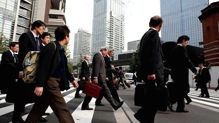 日本企业连续第四年大幅加薪 劳动力短缺支撑薪资上涨 日本企业连续第四年大幅加薪 劳动力短缺支撑薪资上涨