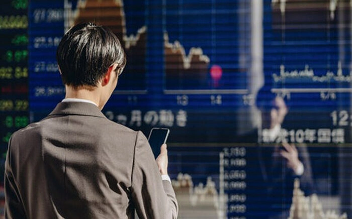 AI与半导体热潮带动日股上涨 科技股持续受追捧 AI与半导体热潮带动日股上涨 科技股持续受追捧