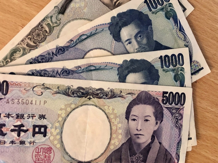 日本疑似干预汇市 日元单日飙升逾3% 日本疑似干预汇市 日元单日飙升逾3%